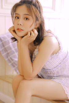 我和新婚少妇办公室啪啪