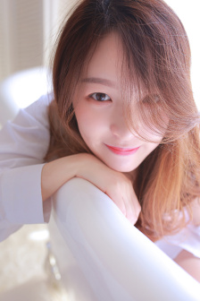 女子做spa被直播