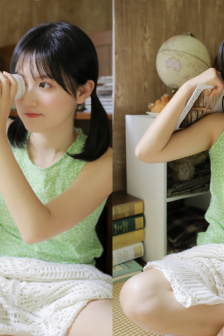 保龄球女郎娃娃脸