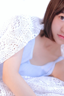 一区二区三区亚洲精华液